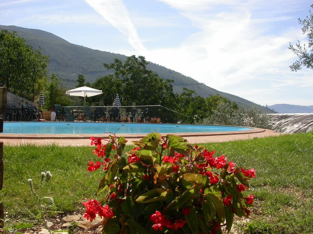 Agriturismo I Mandorli Trevi Buitenkant foto